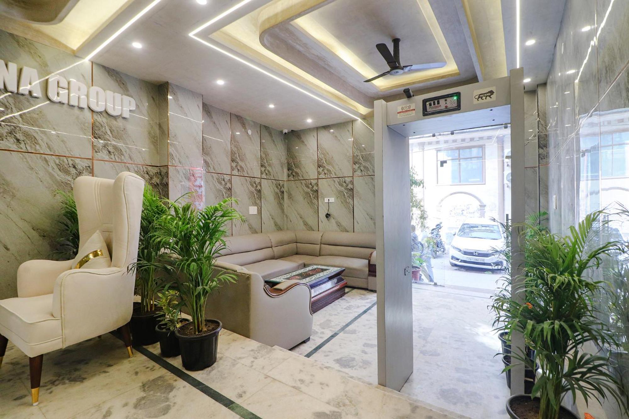 Fabexpress Rainbow Villa - Nr Igi Airport New Delhi Hotel New Delhi